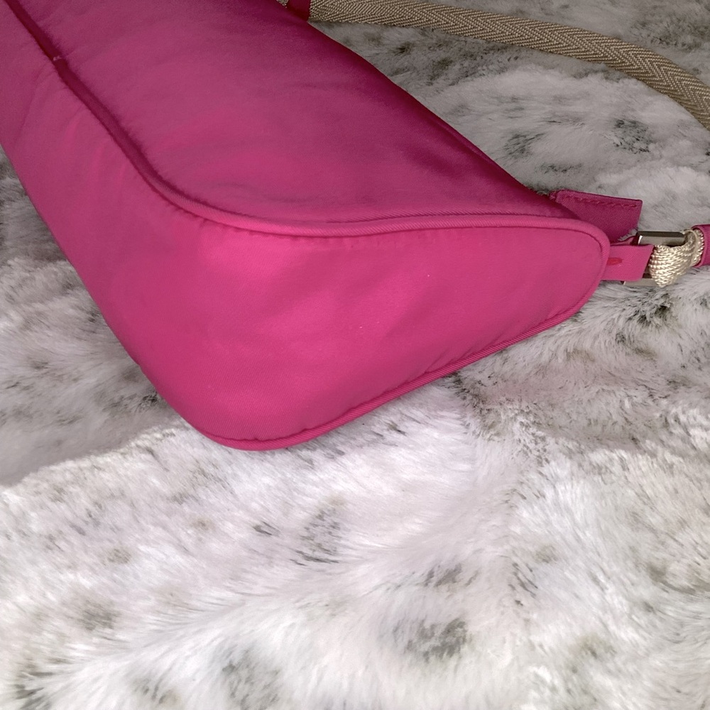 PRADA Tessuto Nylon Sport Pochette - Picture 5 of 10